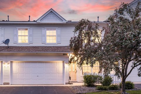 2056 Waterleaf Lane W Chanhassen MN 55317