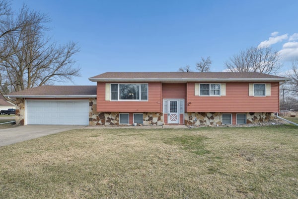 402 E 2ND ST N, TRUMAN, MN 56088 - Image 6a5d2bebb56aacedacb98d7479537f76/385083449