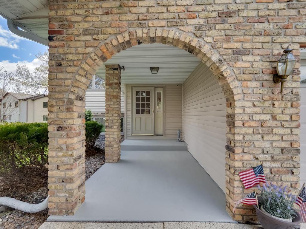 879 Westview Court