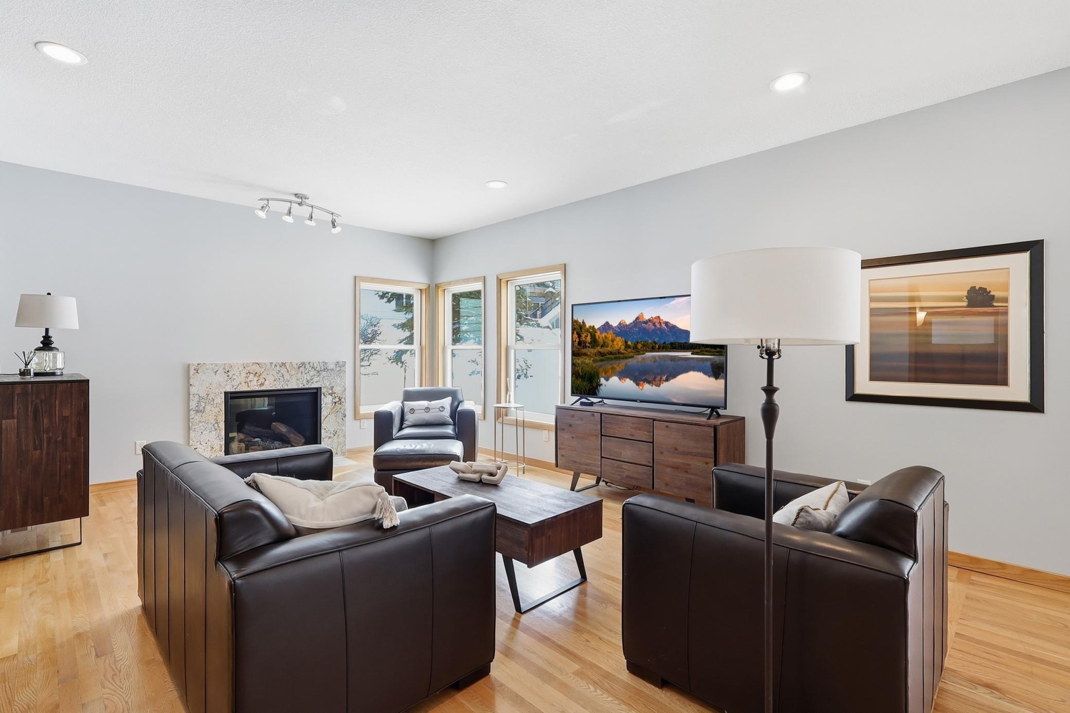 1005 Crystal Lake Road W