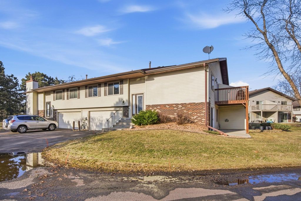 Photo of 1091 Churchill Place, Shoreview, MN 55126 (MLS # 7030539)