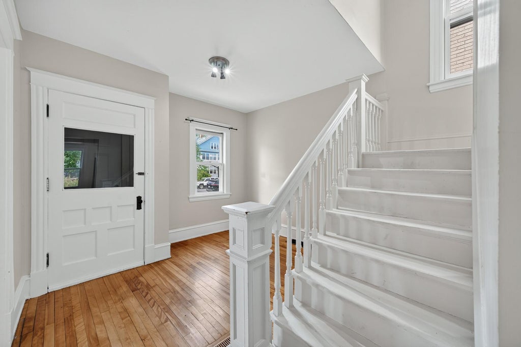 Photo of 2619 Pillsbury Avenue S, Minneapolis, MN 55408 (MLS # 7139555)