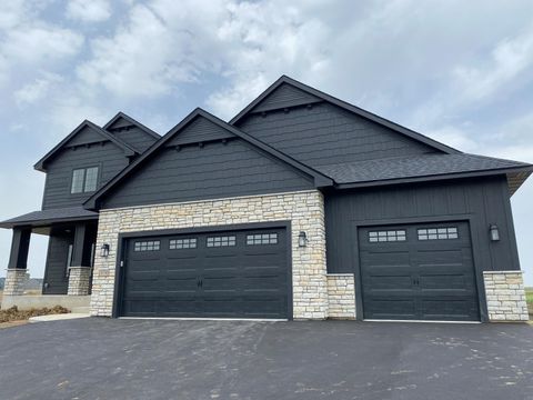 4928 Parkside Circle Eagan MN 55123
