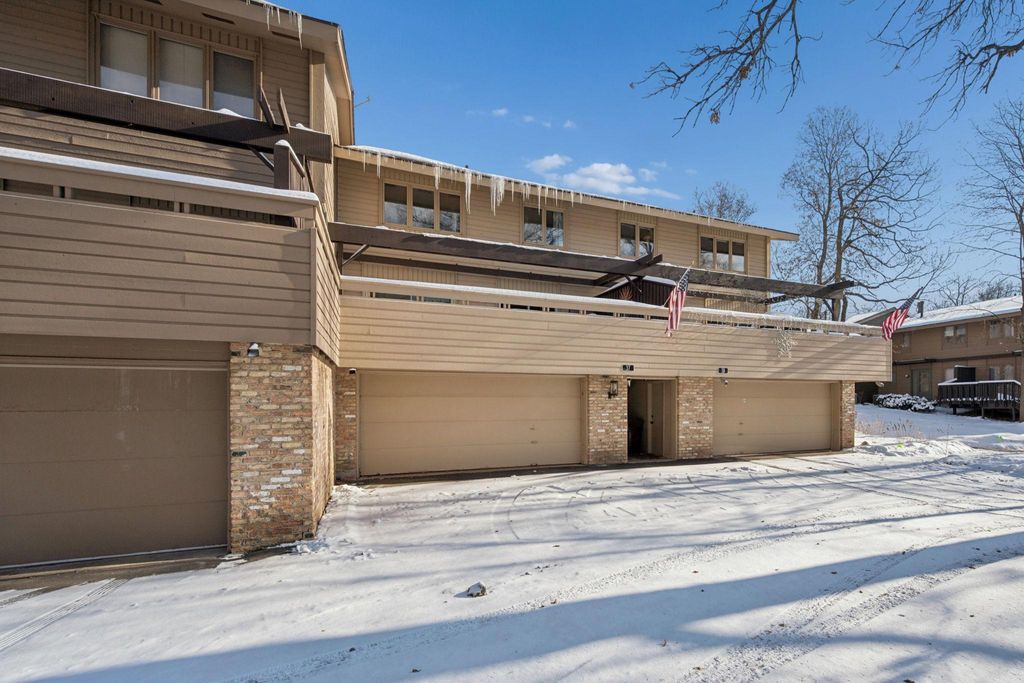Photo of 37 Birnamwood Drive, Burnsville, MN 55337 (MLS # 6824278)