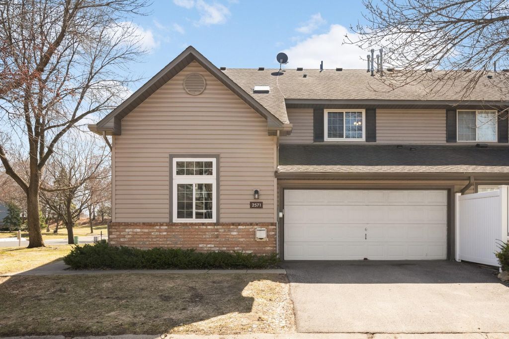 Photo of 2571 Bedford Court, Mendota Heights, MN 55120 (MLS # 7042279)