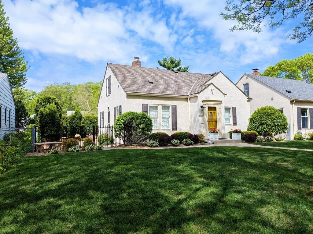 Photo of 3230 Mckinley Street NE, Minneapolis, MN 55418 (MLS # 7077642)