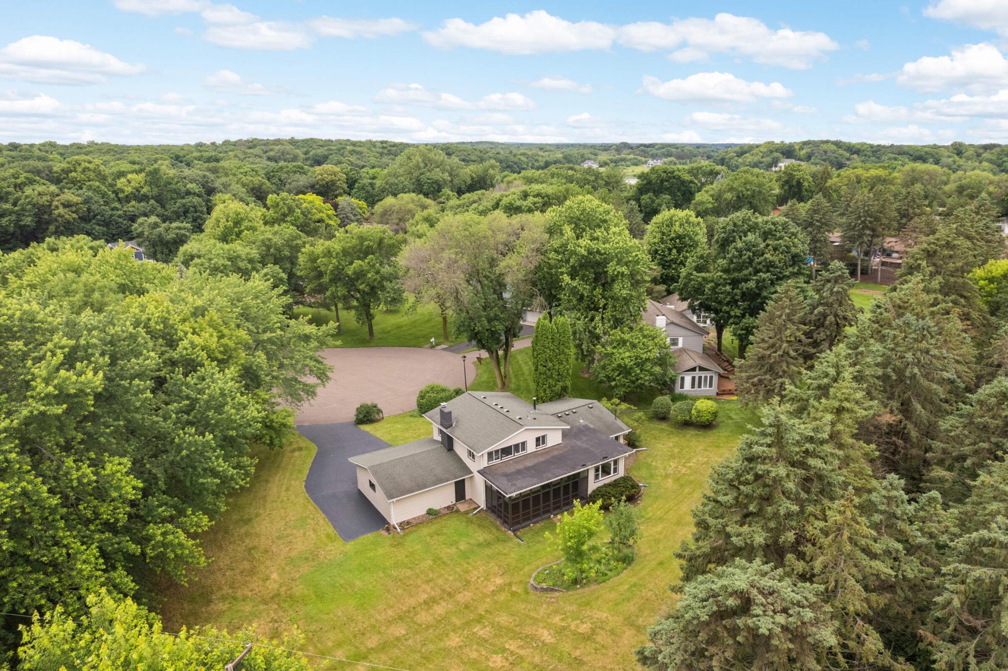 2040 Vagabond Lane N