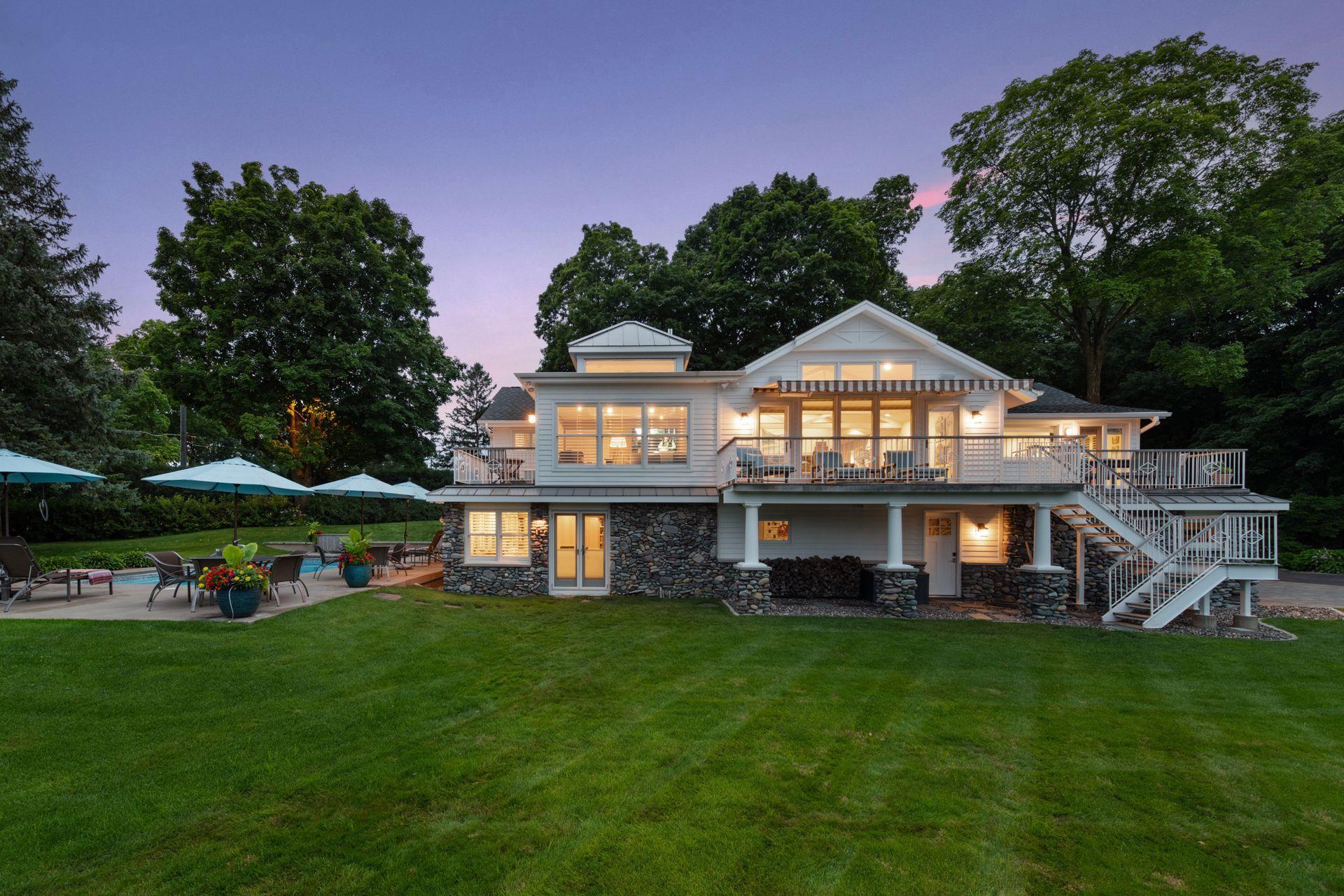 513 Ferndale Road W