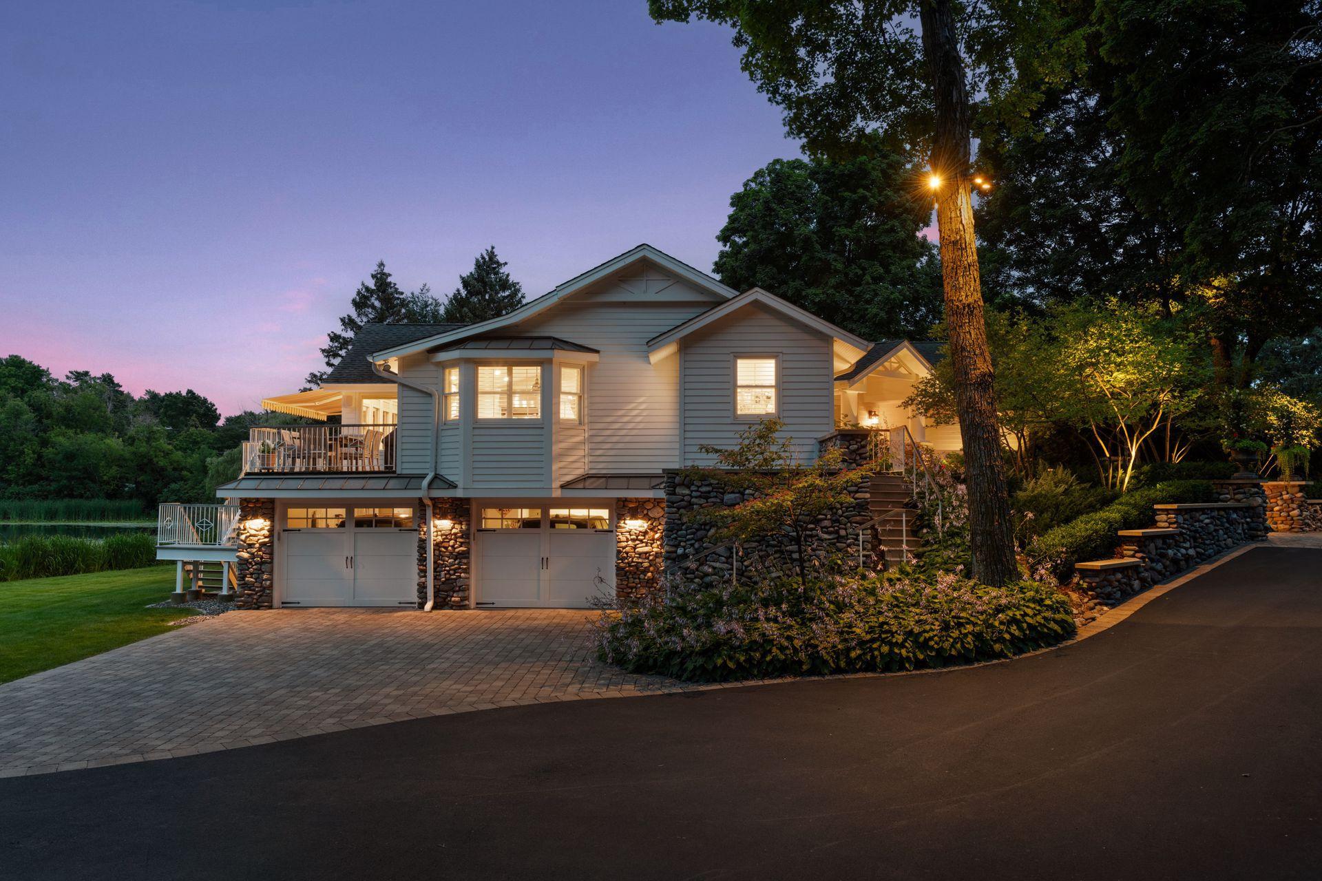 513 Ferndale Road W
