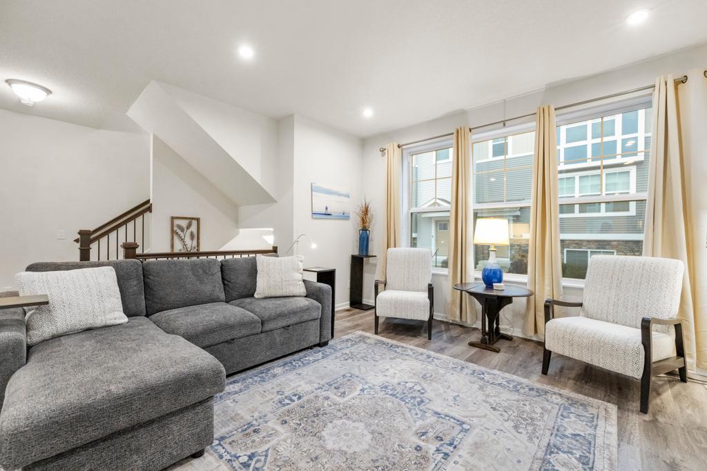 775 Roselyn Drive