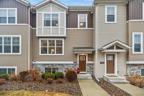 775 Roselyn Drive Victoria MN 55386