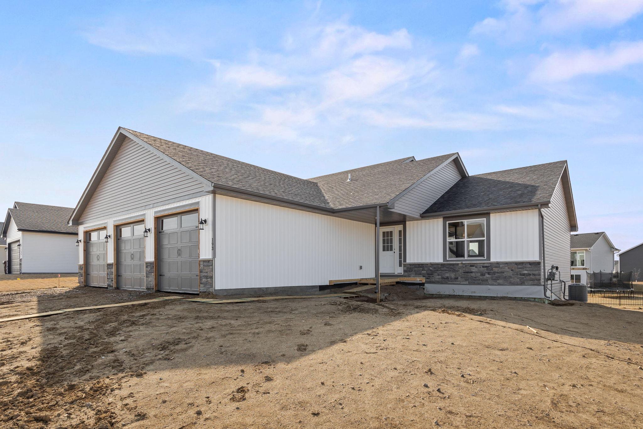 885 Watertown Avenue