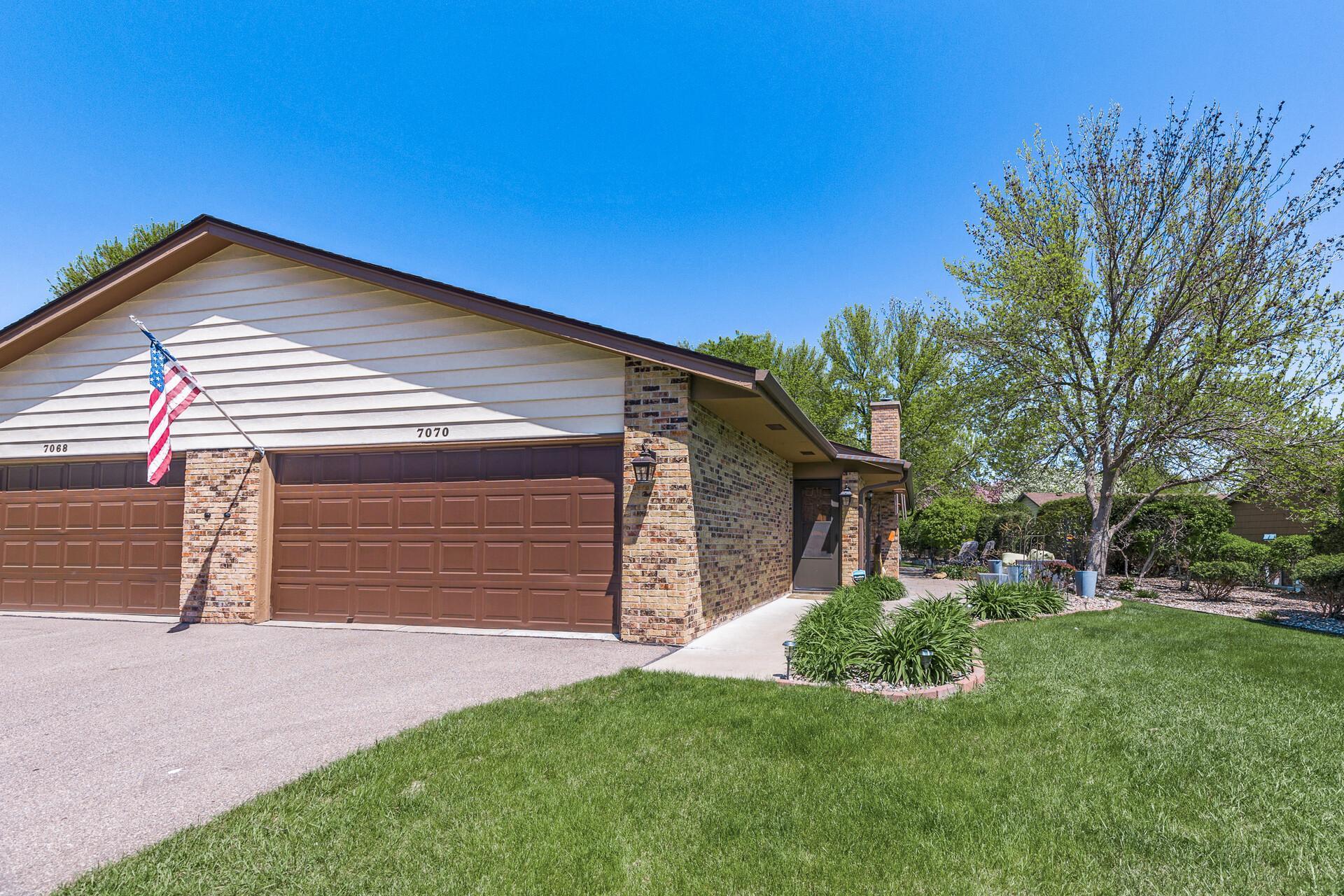 7070 Robinwood Trail
