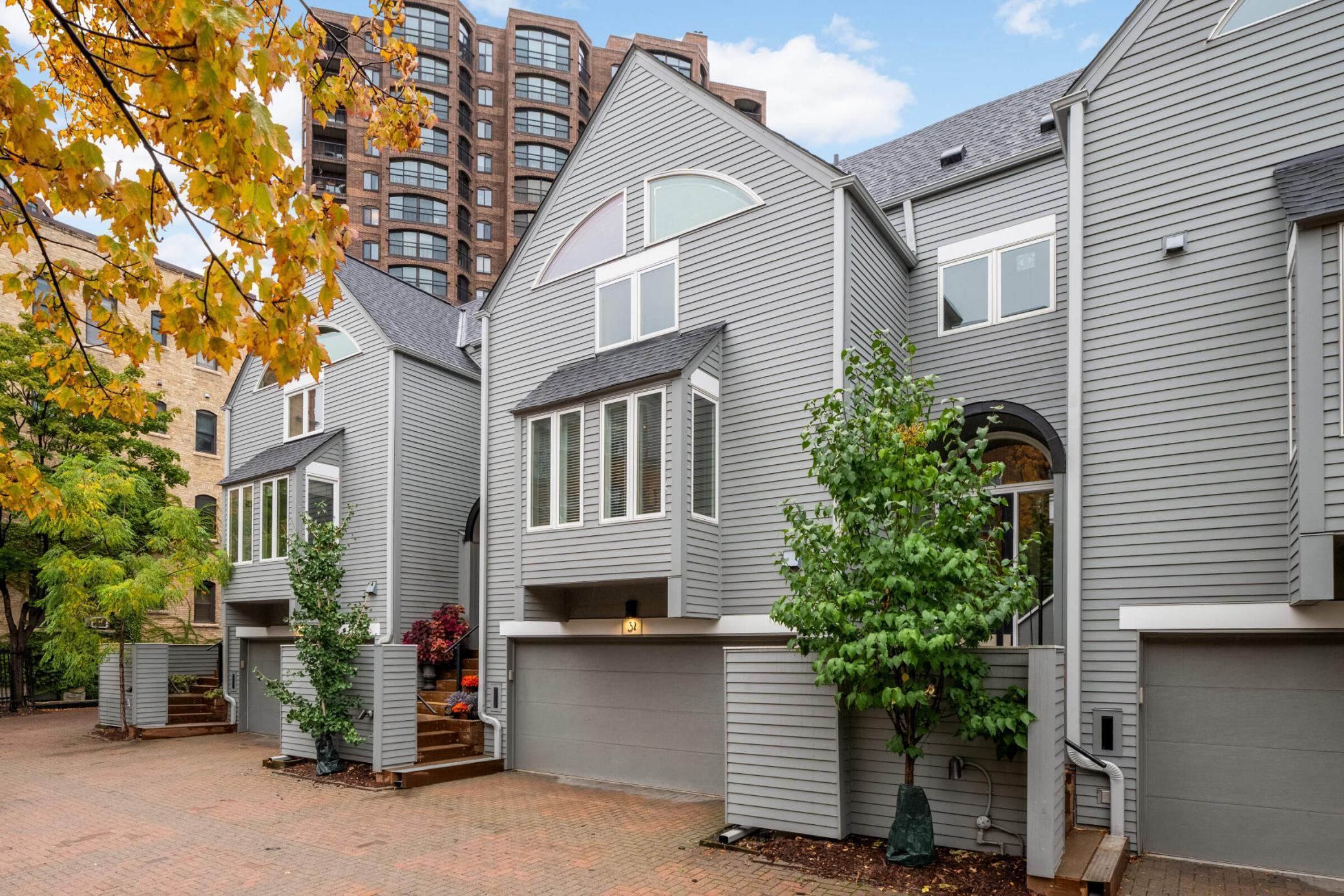 32 Greenway Gables