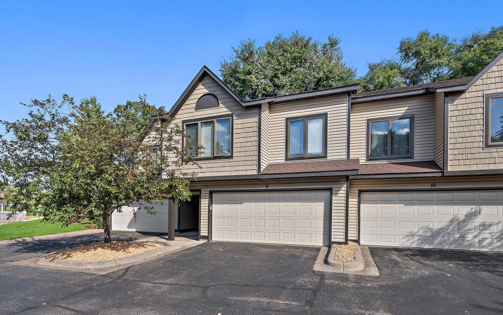 Photo of 6 110th Lane NW, Coon Rapids, MN 55448 (MLS # 7147411)