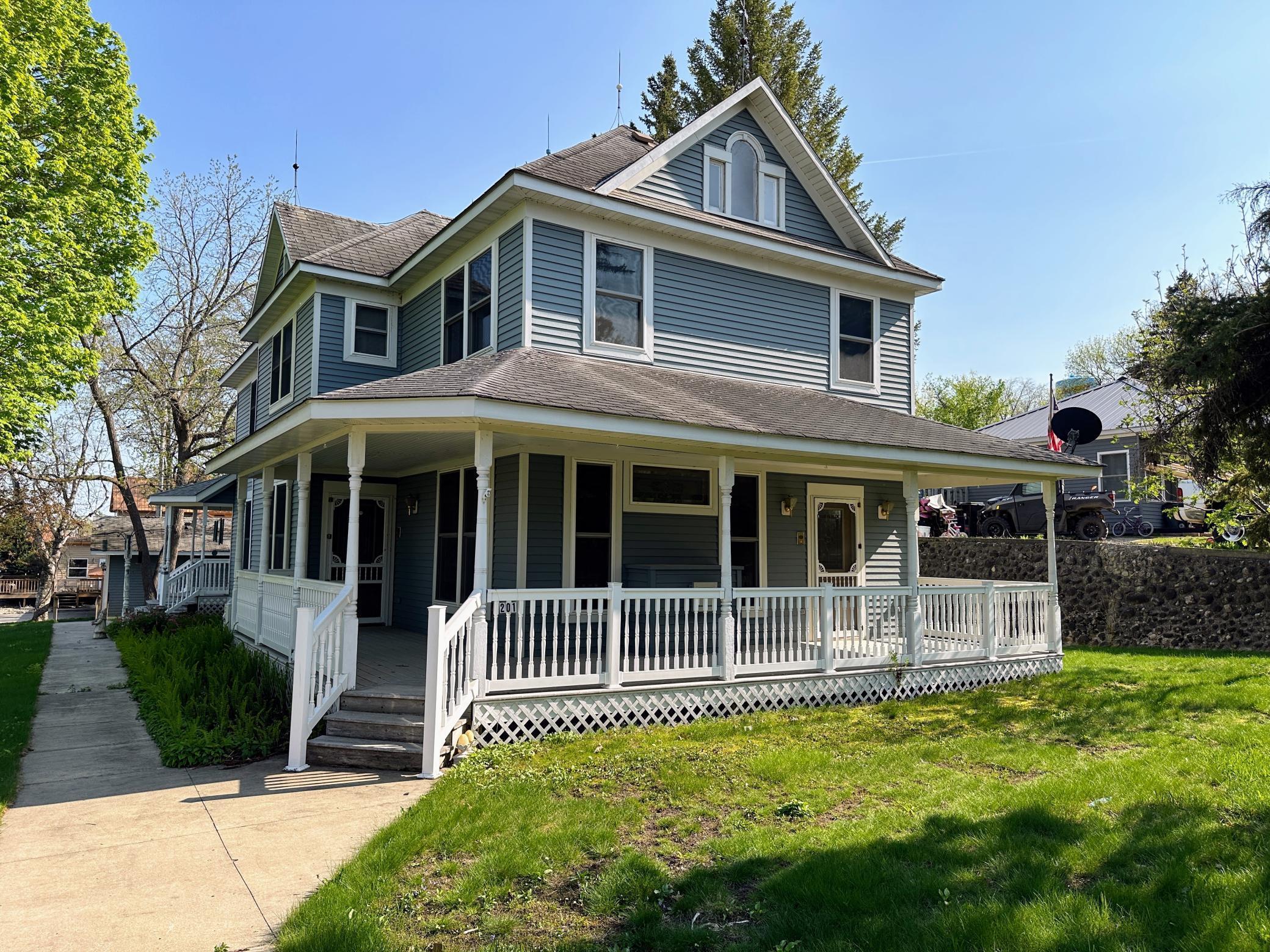 201 W Main Street W