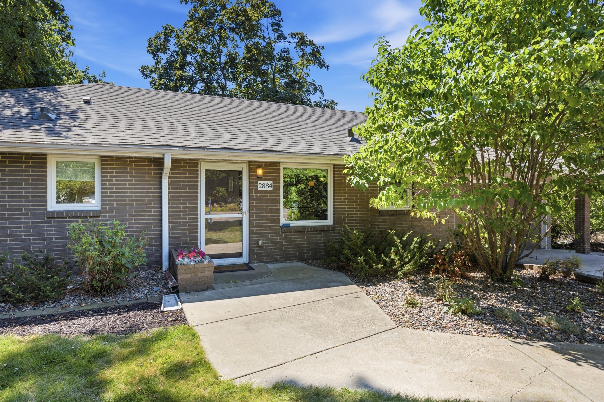 2884 W Owasso Boulevard