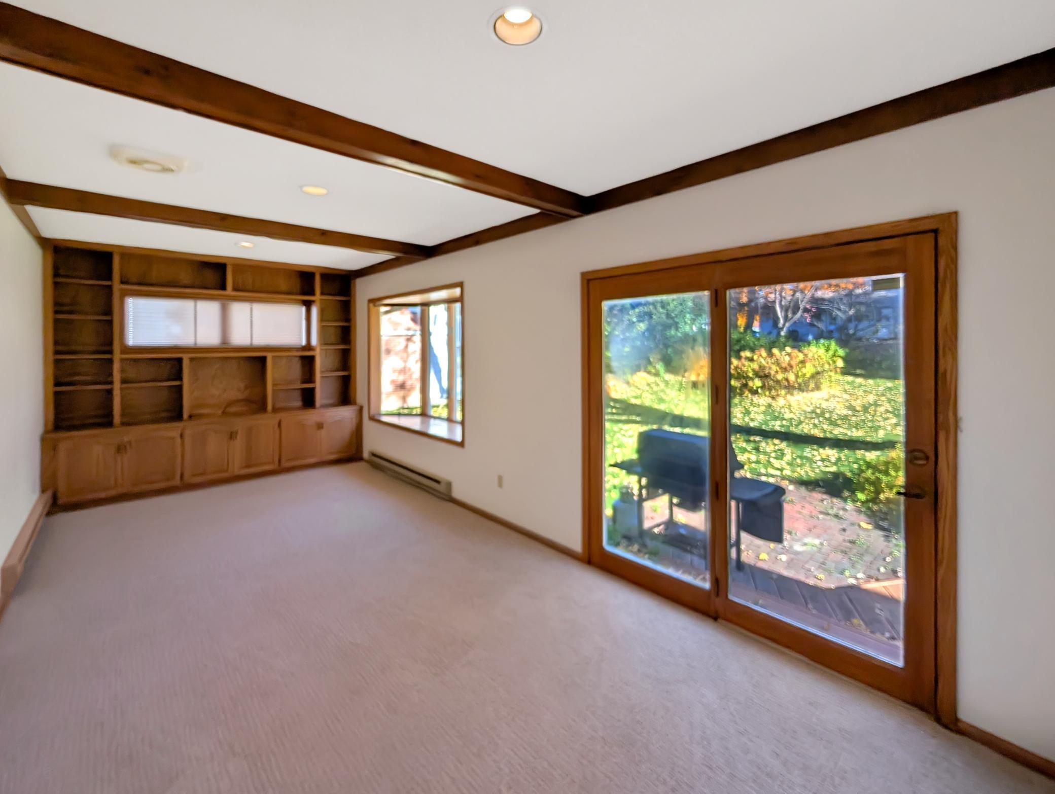 5920 Wisconsin Circle N