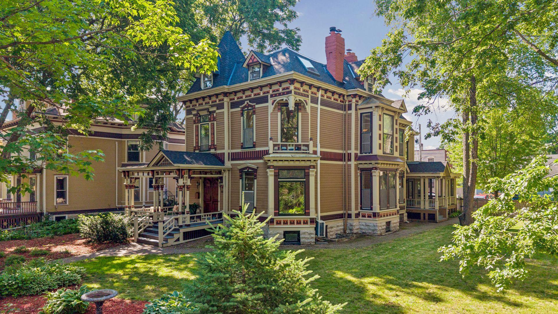422 Laurel Avenue