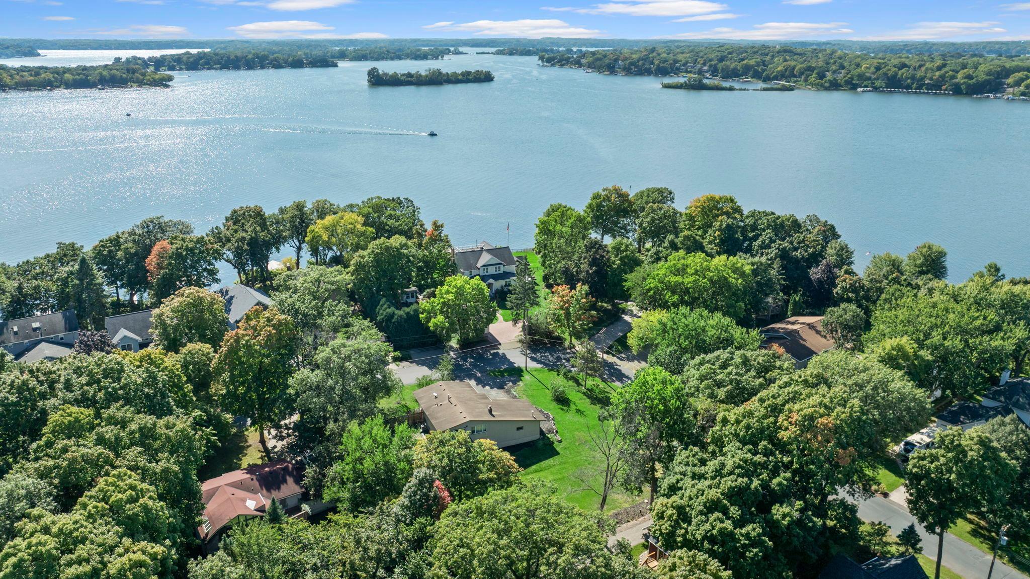 2800 Casco Point- Bring your own builder