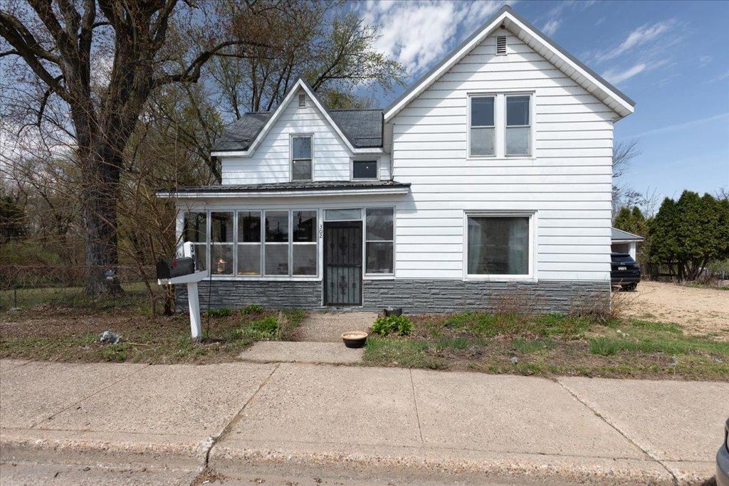 Photo of 302 E Main Street, Durand, WI 54736 (MLS # 7061215)