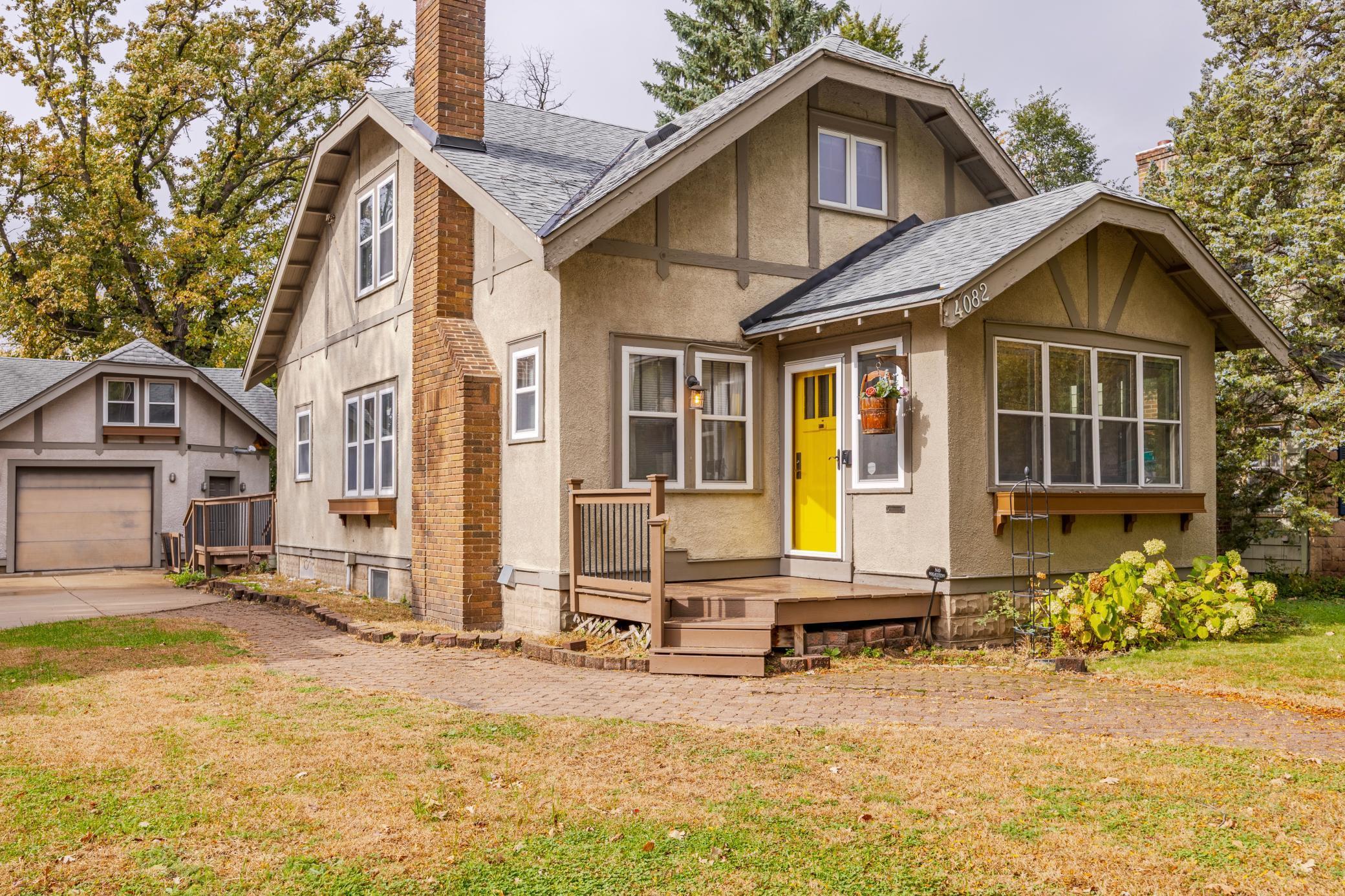 4082 Brookside Avenue