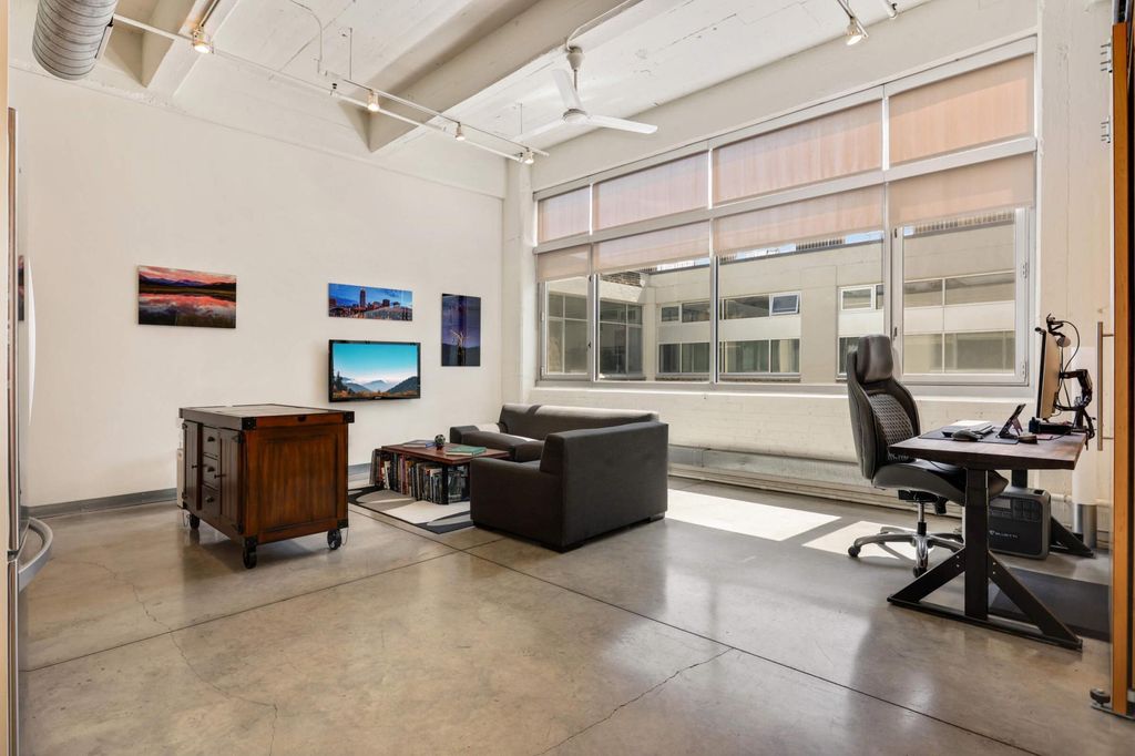 Photo of 700 Washington Avenue N #615, Minneapolis, MN 55401 (MLS # 6720574)