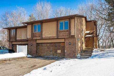2048 Kings Road Eagan MN 55122