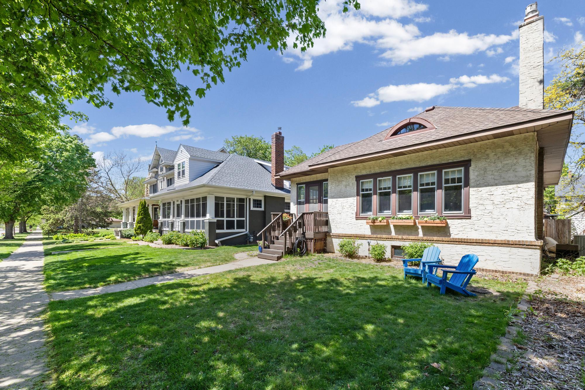 885 Portland Avenue