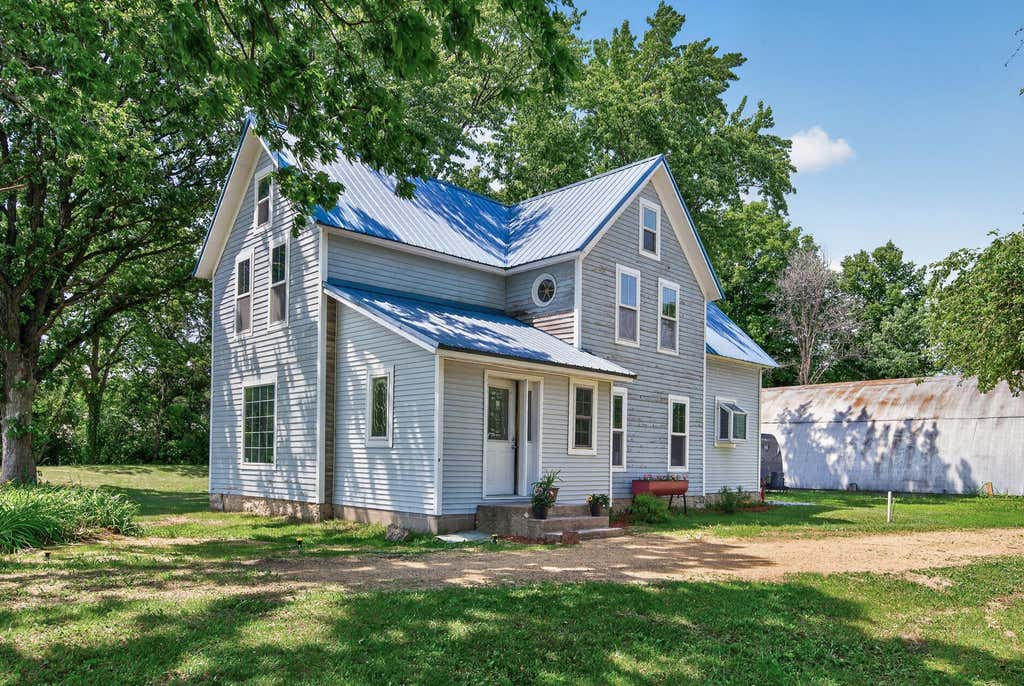 Photo of 7635 Mississippi Trail, Hastings, MN 55033 (MLS # 7089741)