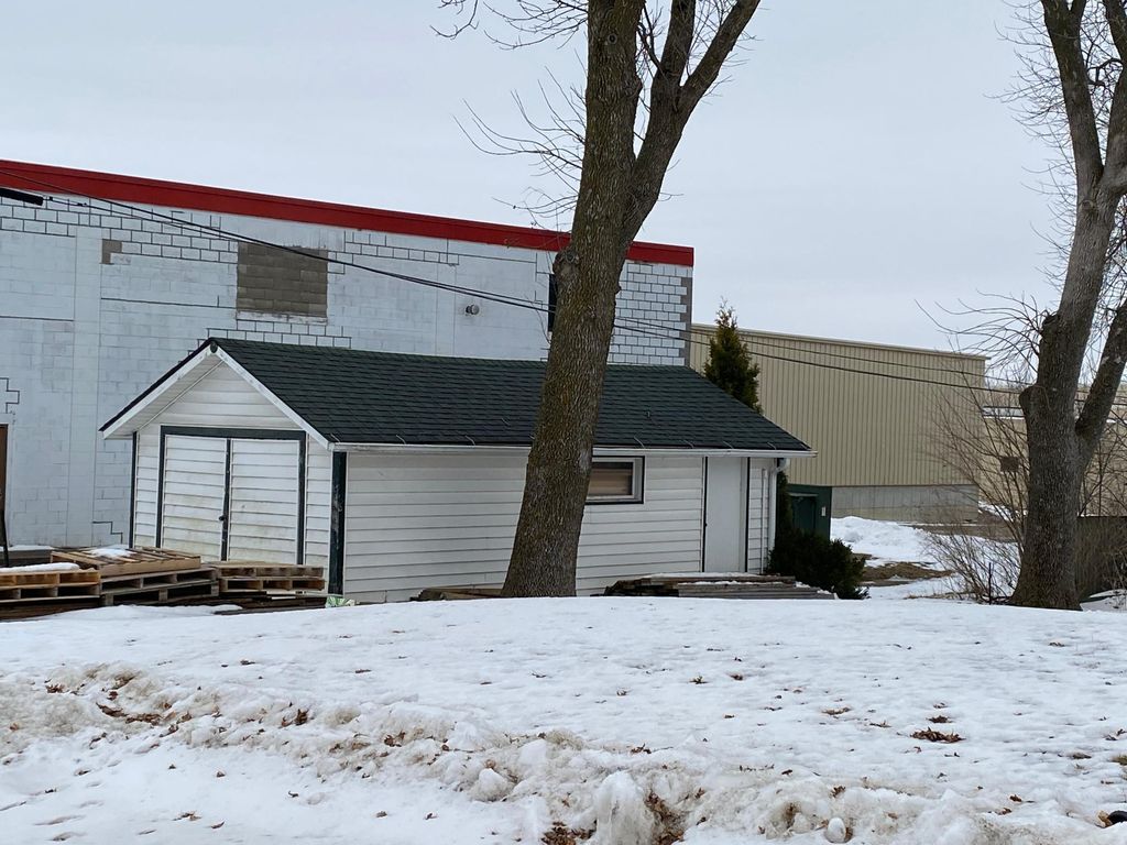 Photo of 2201 Gene Avenue, Albert Lea, MN 56007 (MLS # 7002512)