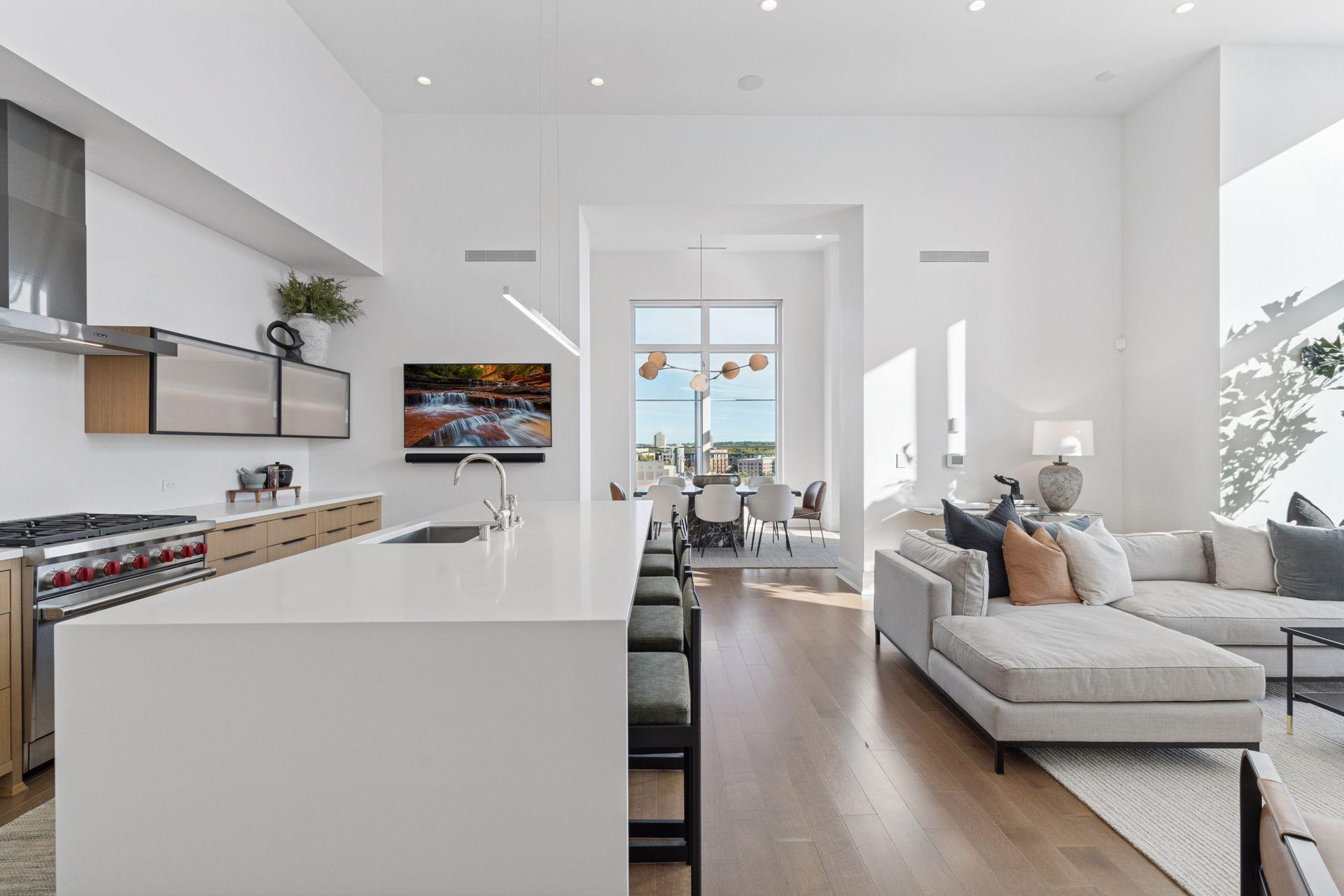 1111 W River Parkway 8D