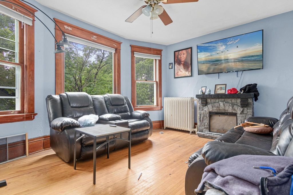 Photo of 1067 Jessie Street, Saint Paul, MN 55130 (MLS # 6725823)