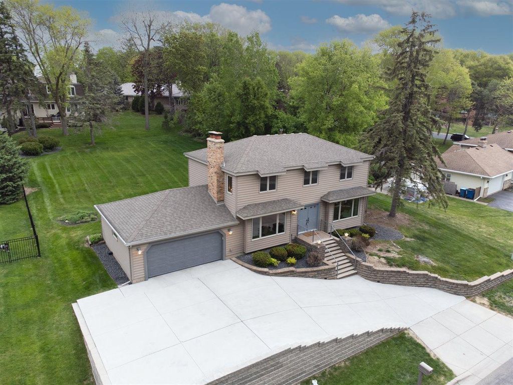 Photo of 175 W Kraft Road, West Saint Paul, MN 55118 (MLS # 7038999)
