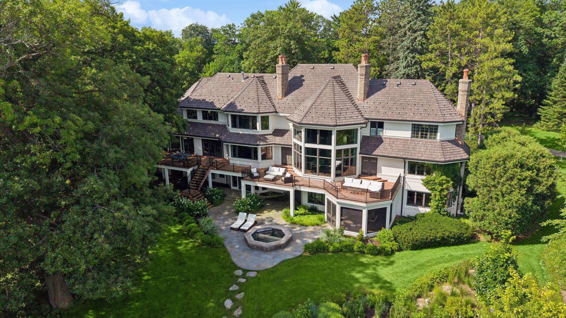 2505 Cedar Point Drive