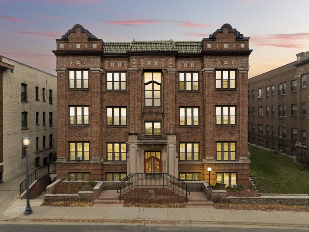 Photo of 1820 1st Avenue S #201, Minneapolis, MN 55403 (MLS # 7073690)