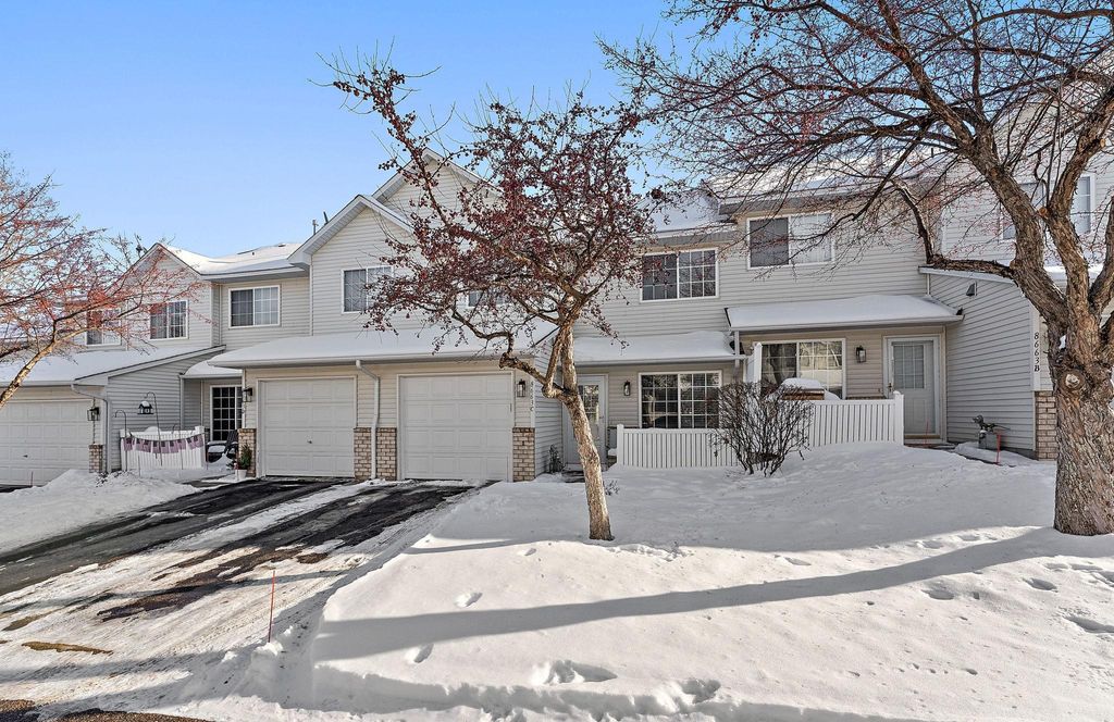 Photo of 8663 Quarry Ridge Lane #C, Woodbury, MN 55125 (MLS # 6823126)