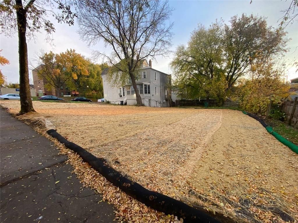 Photo of 594 Brunson Street, Saint Paul, MN 55130 (MLS # 7073276)