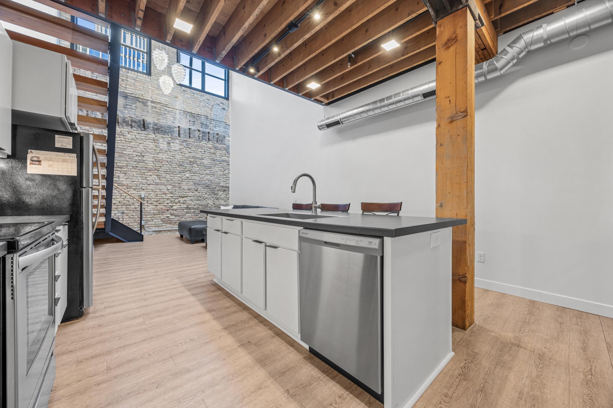 Fargo, North Dakota 58102, United States, 1 Bedroom Bedrooms, ,2 BathroomsBathrooms,Residential,Active,250140