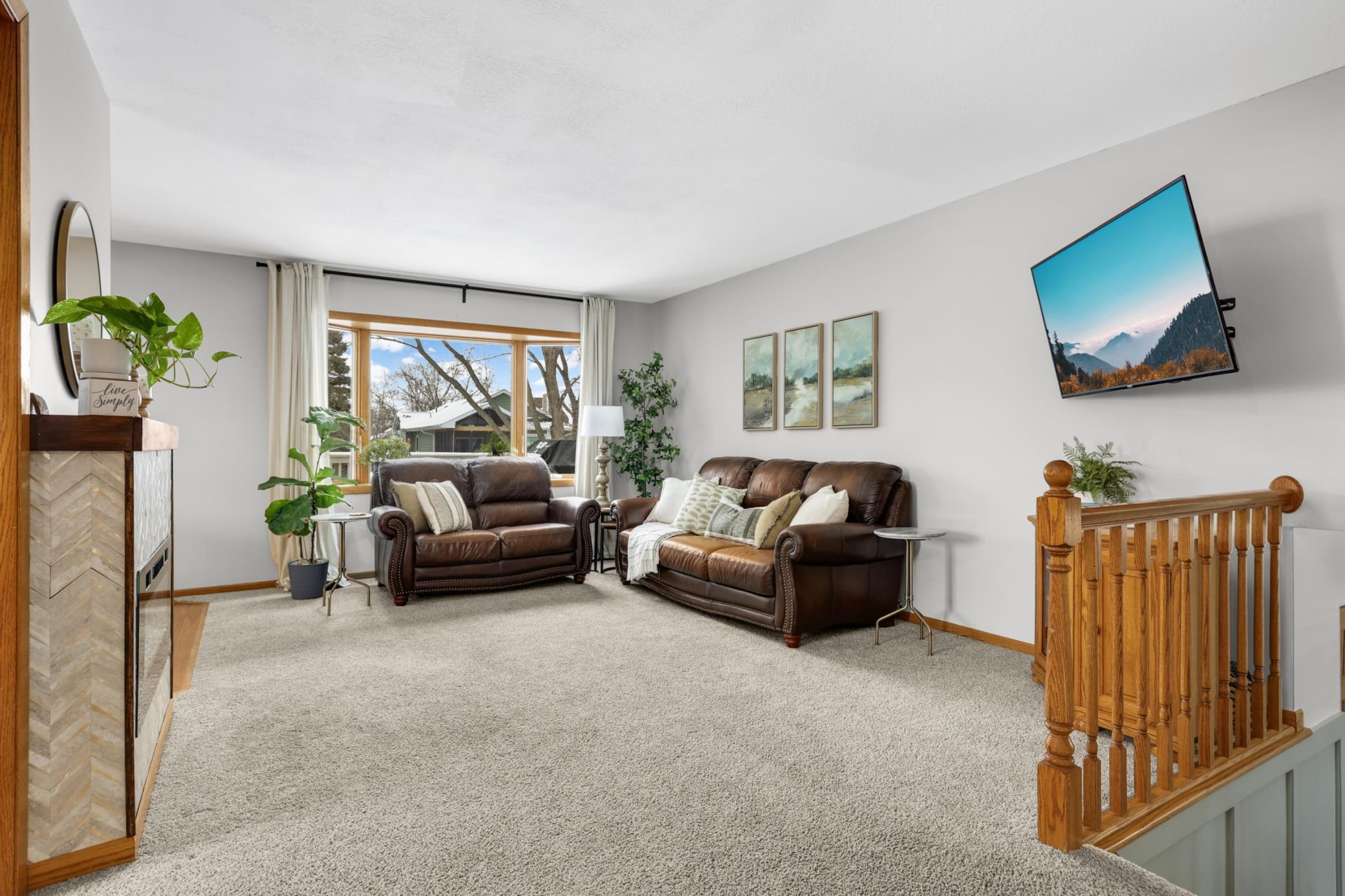 15958 Harwell Avenue