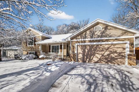 4993 Credit River Drive Savage MN 55378