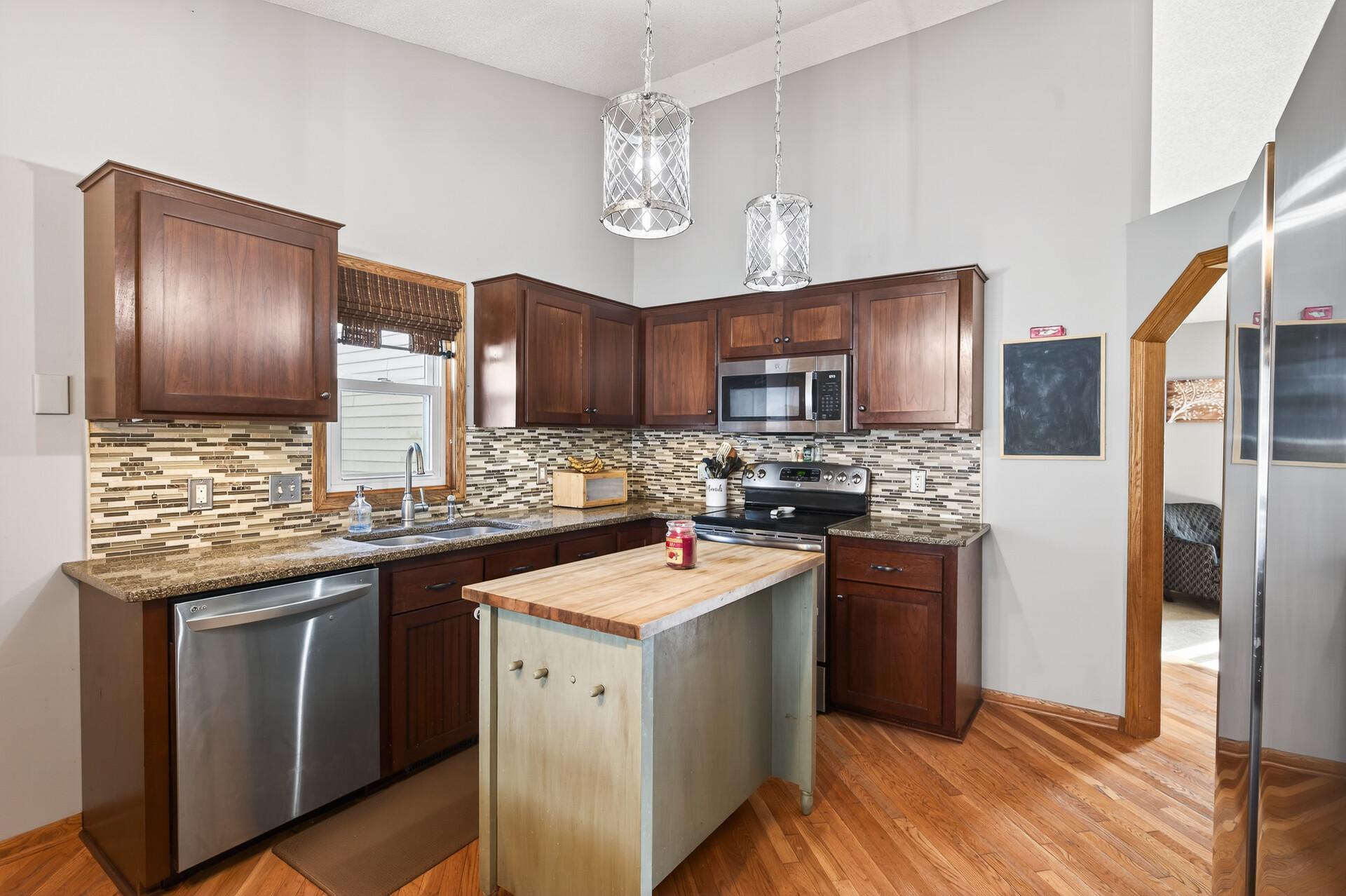 4993 Credit River Drive