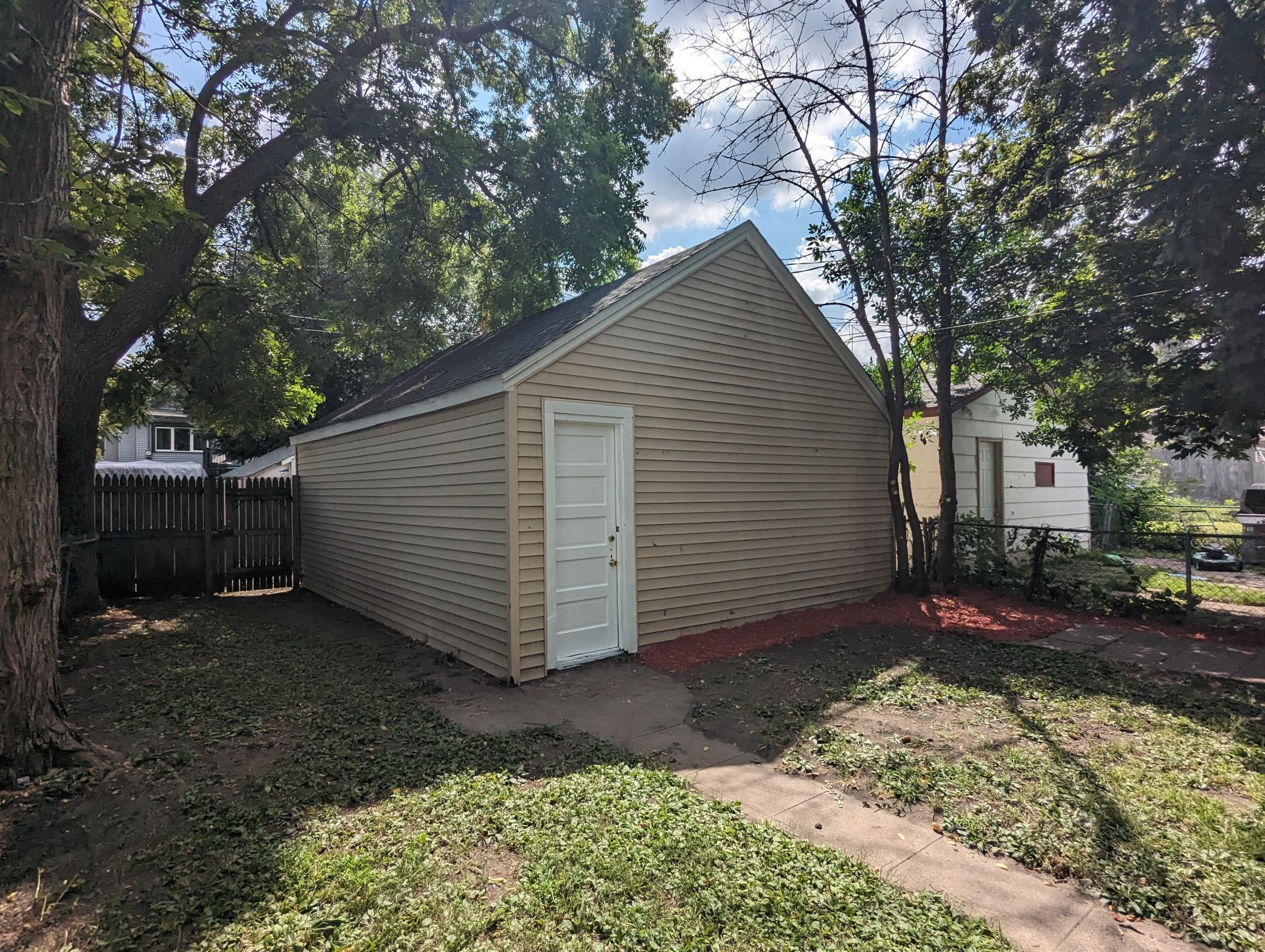 784 Edmund Avenue