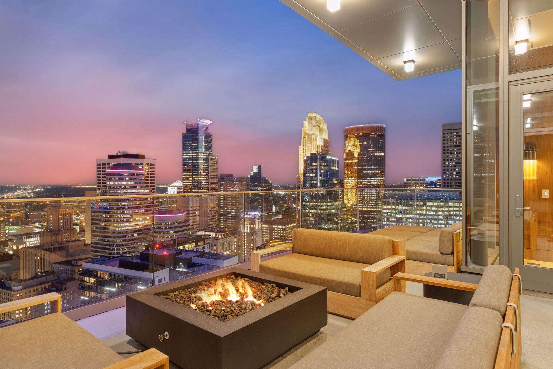 255 Hennepin Avenue 3505