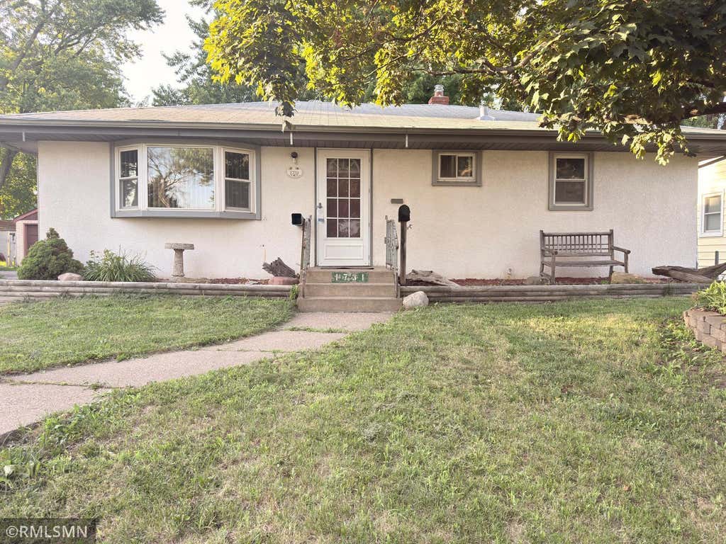 Photo of 1731 California Avenue E, Saint Paul, MN 55106 (MLS # 7107826)