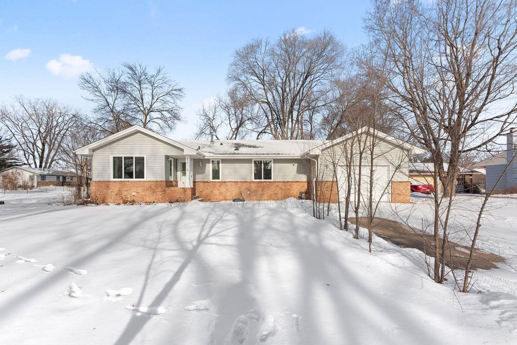 Photo of 6816 75th Avenue N, Brooklyn Park, MN 55428 (MLS # 7012171)
