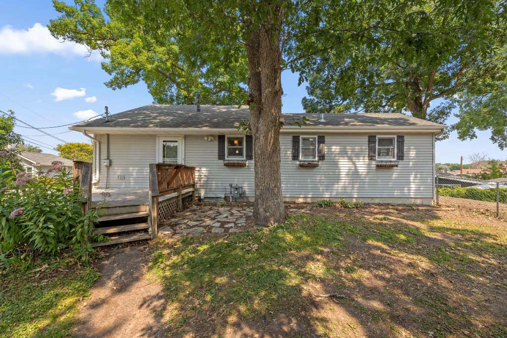 Photo of 819 17th Street SE, Forest Lake, MN 55025 (MLS # 7125963)