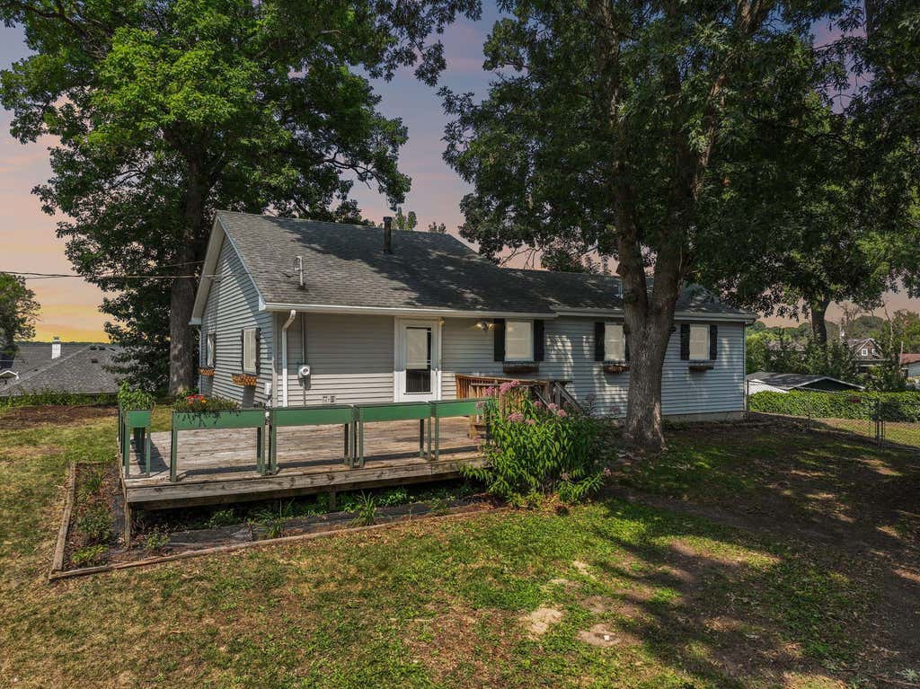 Photo of 819 17th Street SE, Forest Lake, MN 55025 (MLS # 7125963)