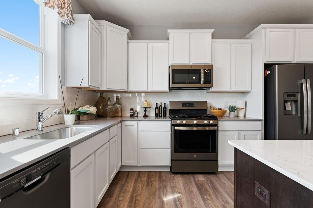 Photo of 10891 Henslowe Avenue S, Cottage Grove, MN 55016 (MLS # 7069682)