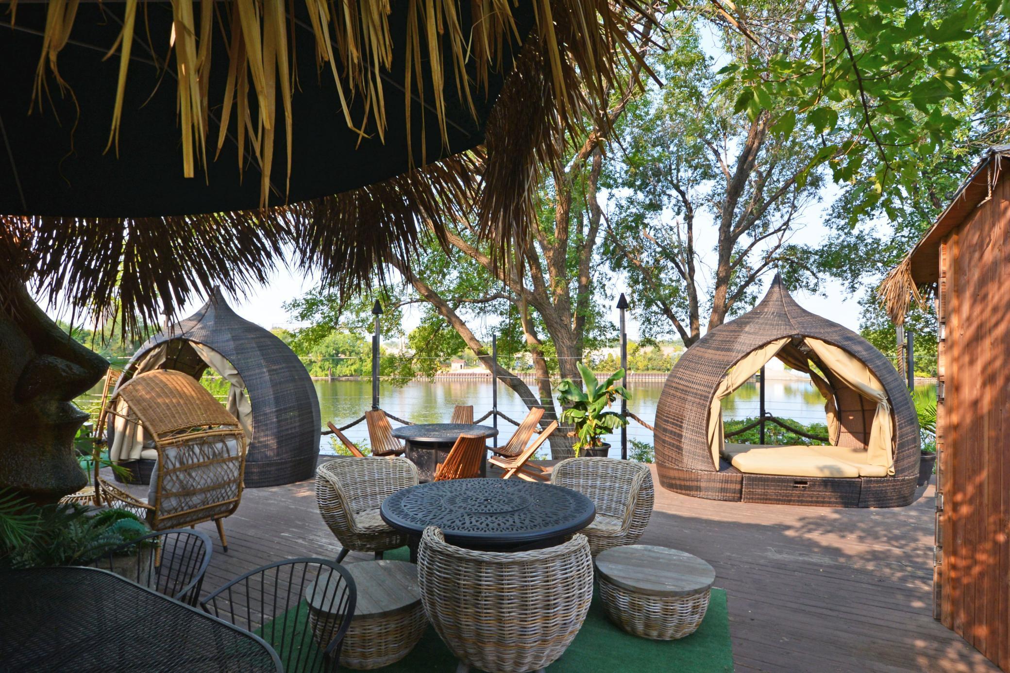 1900 Marshall Street NE